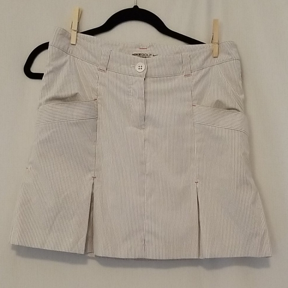 Nike Pants - EUC Nike Golf Tour Performance skort size 6